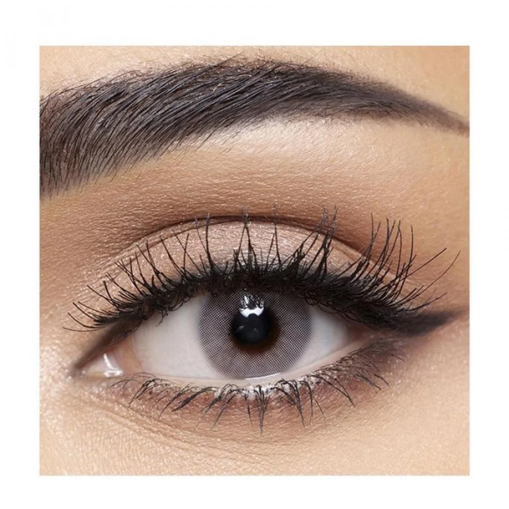 انستازيا عدسات لاصقة ملونة